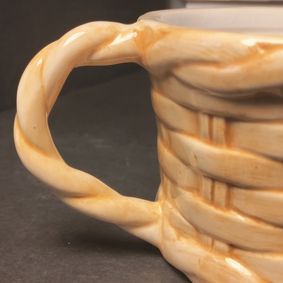 CERTIFIED INTERNATIONAL CO MUG⭐ - Picture 5 of 8